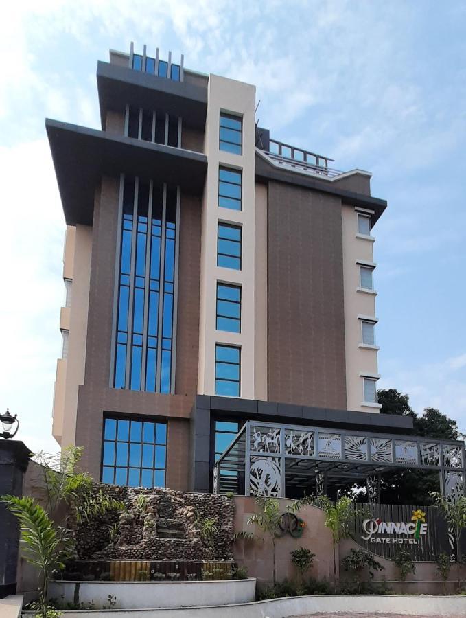 The Pinnacle Inn Sarnath Váránaszi Kültér fotó
